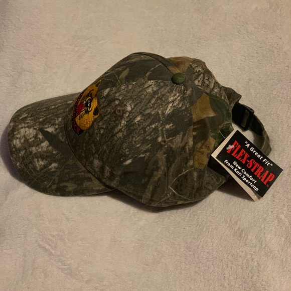 Camo Bear Grizztrick hat with Tags - Picture 2 of 8